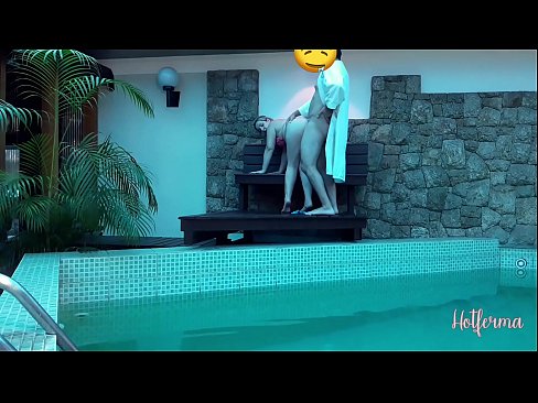 ❤️ Bòs envite sèvant nan pisin lan, men li pa t 'kapab reziste yon cho ❌ Ponografi bon jan kalite nan ht.loanworld.top